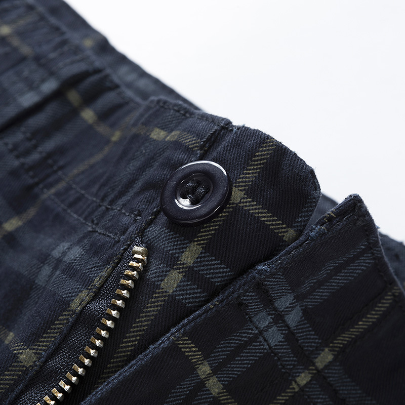 Shorts de aventura con estampado de cuadros