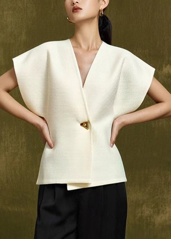Chaleco sofisticado con escote en V y detalles de botones