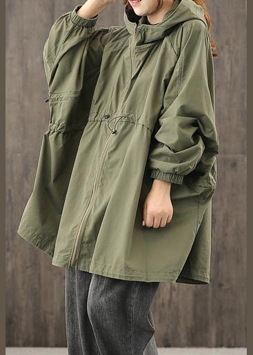 Chaquetas con capucha y cierre de cremallera
