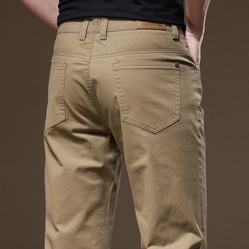 Íconos. Pantalones de Tela de Algodón