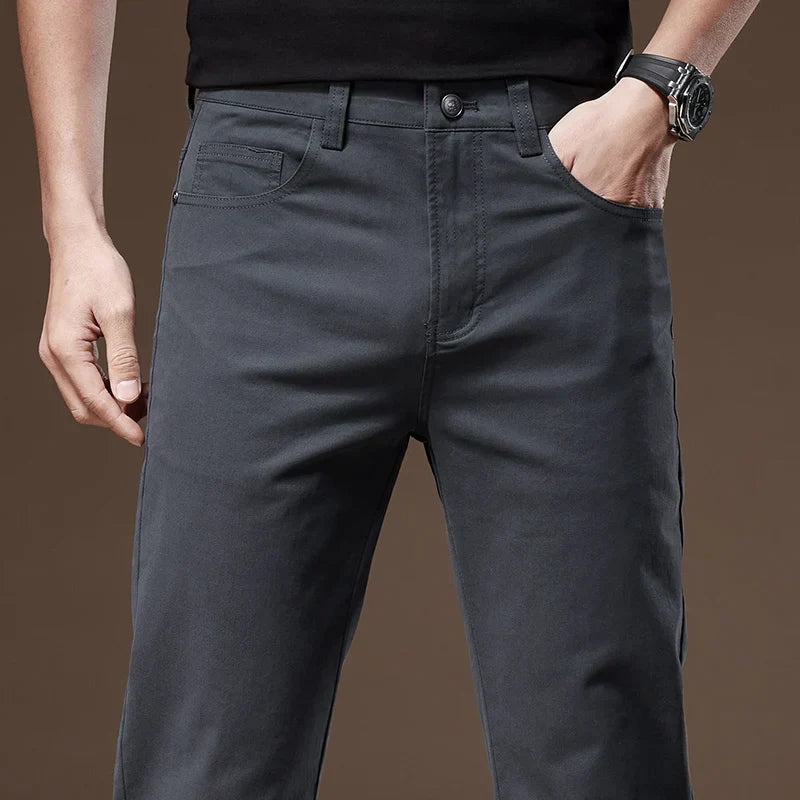 Íconos. Pantalones de Tela de Algodón