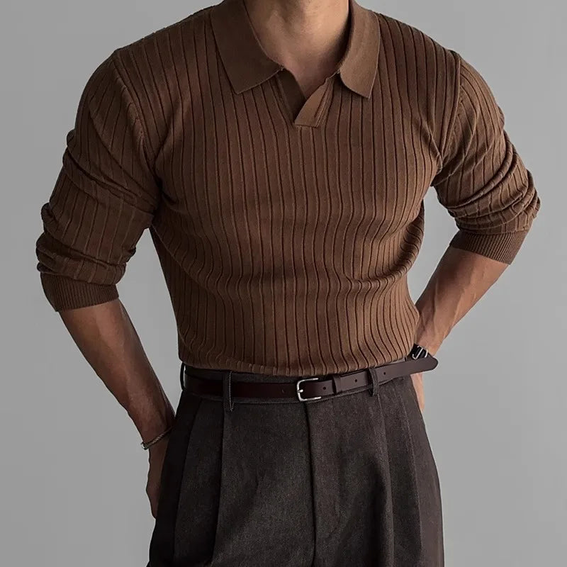 Camiseta polo con escote en V