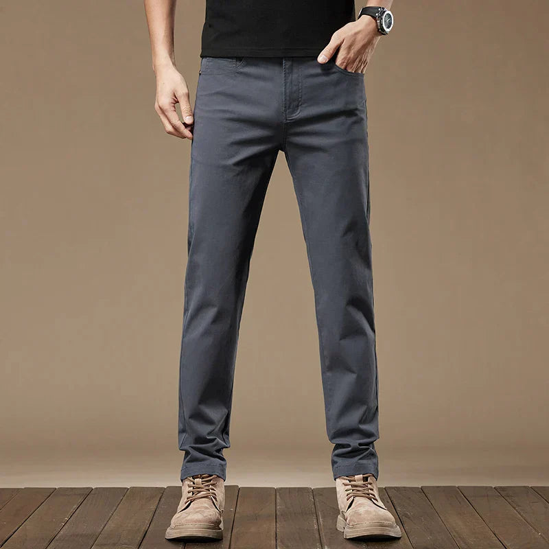 Íconos. Pantalones de Tela de Algodón