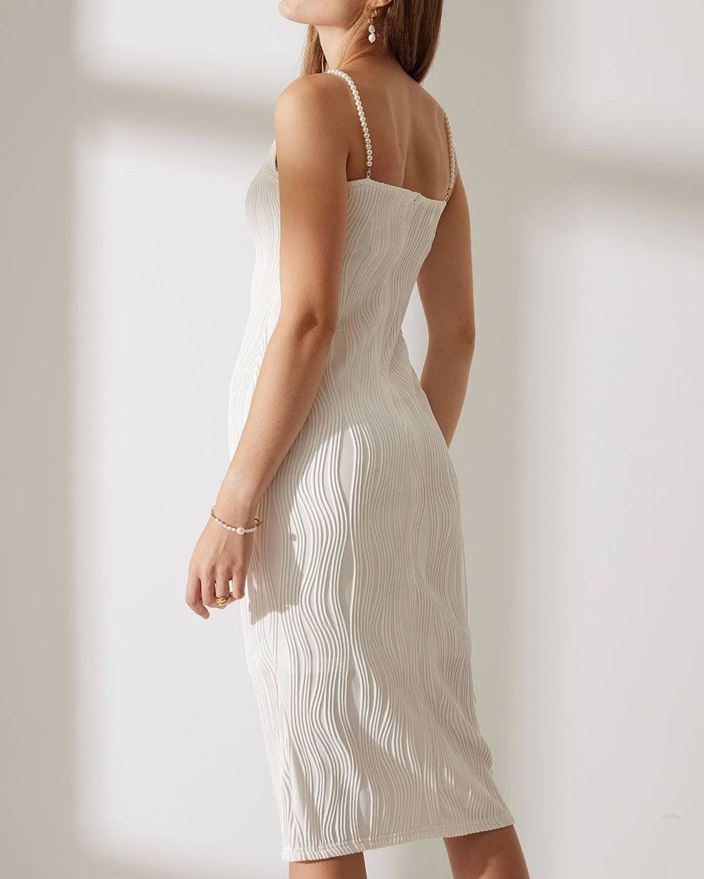 Salomėja – Vestido Largo de Estilo Minimalista