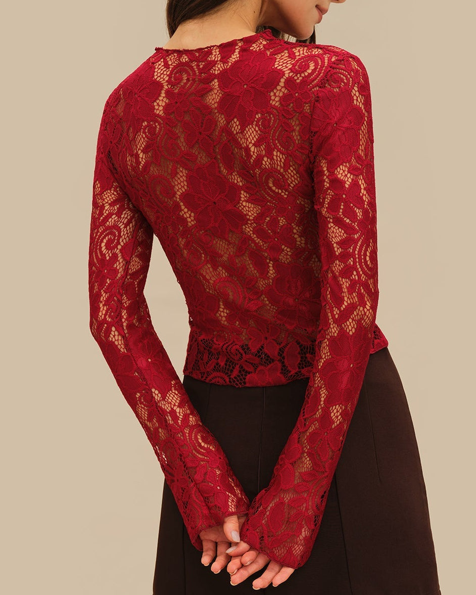 Blusa de Encaje con Motivos de Flores Rojas