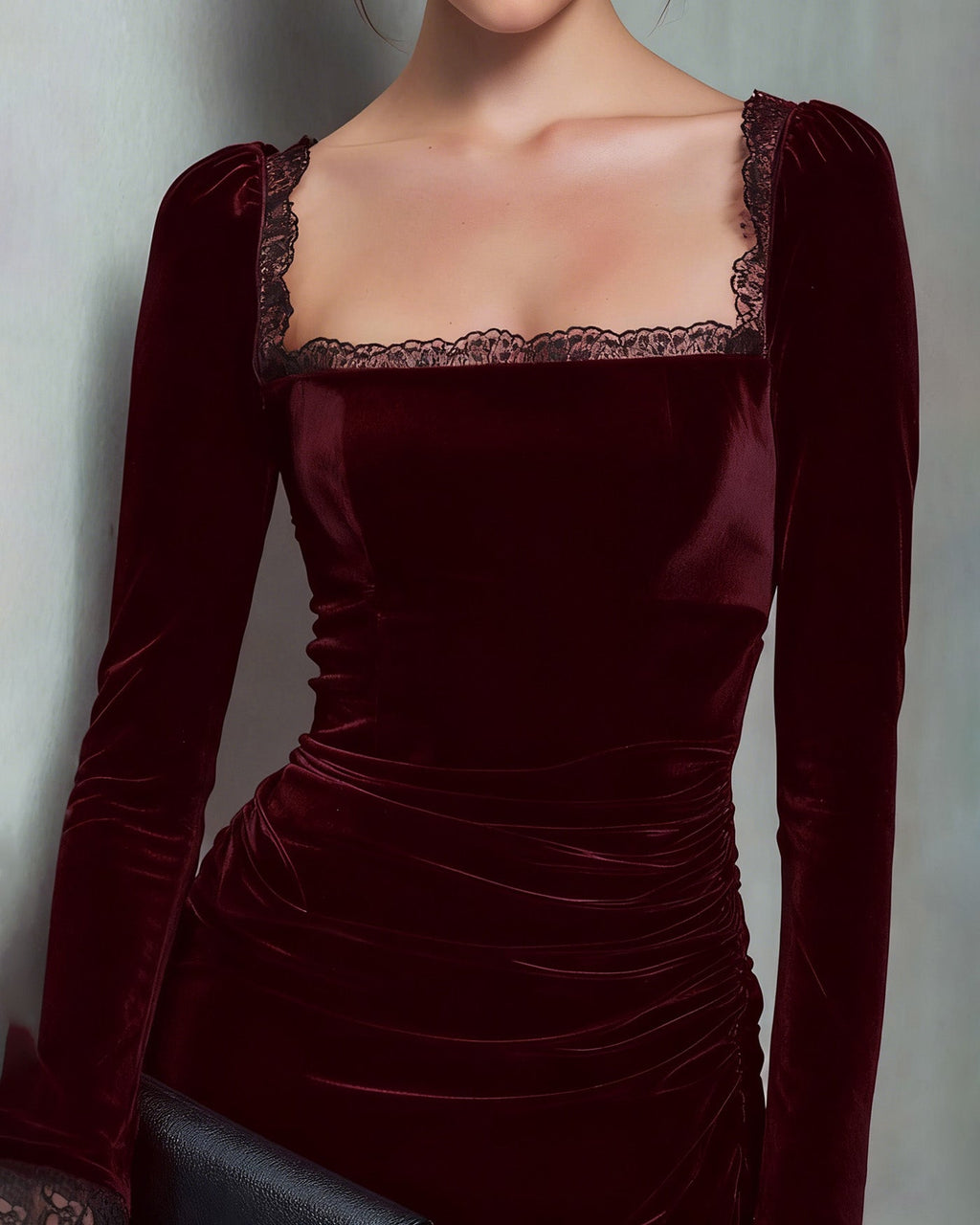 Vestido de terciopelo rojo con escote cuadrado