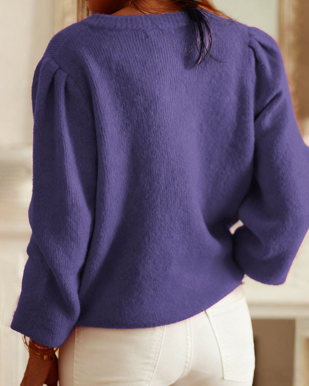 Violeta – Suéter de Invierno con Botones Elegantes