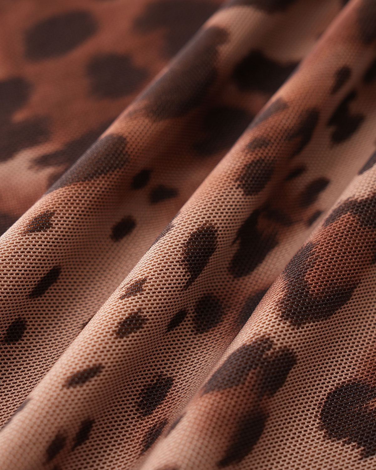 Falda corta elástica con diseño de leopardo