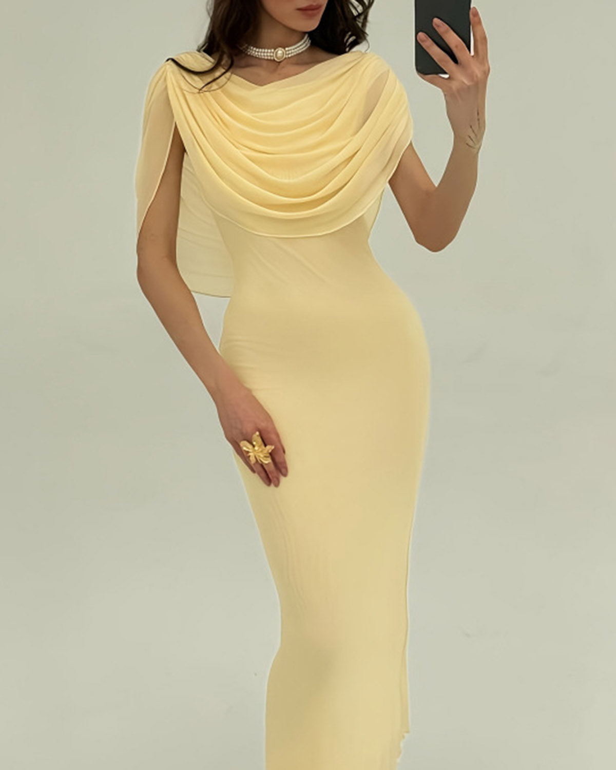 Maxi vestido sin mangas con capucha