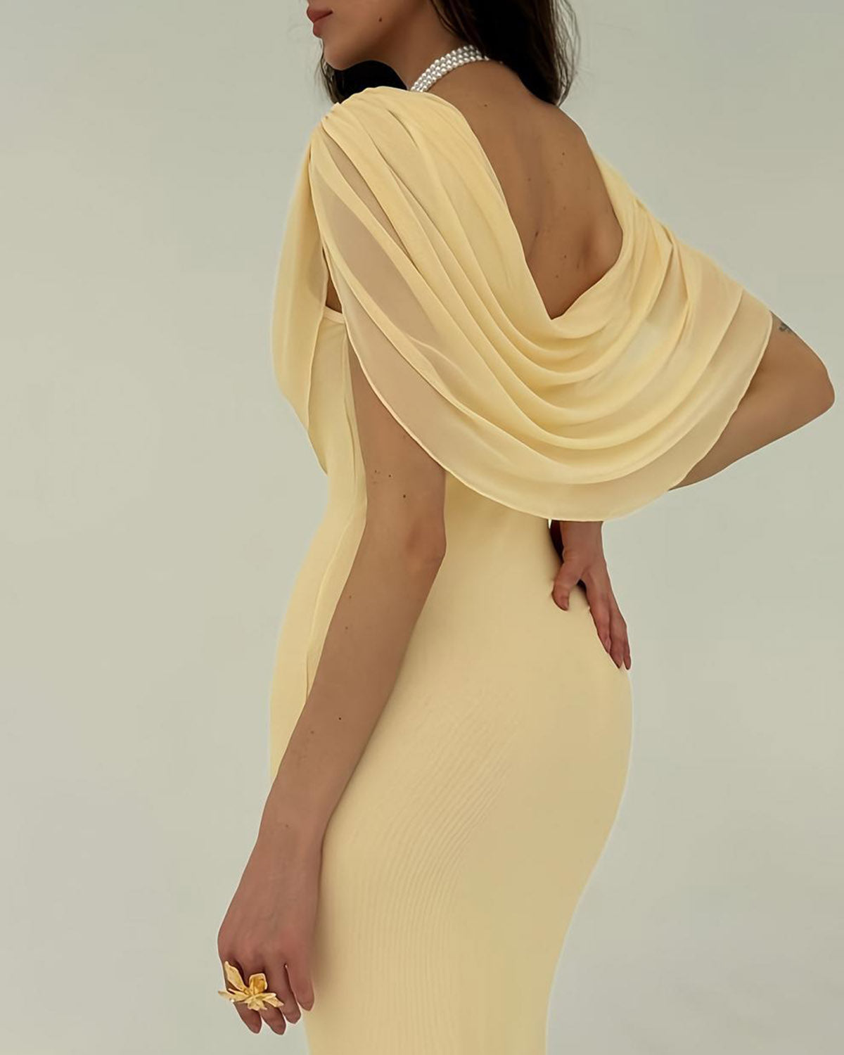 Maxi vestido sin mangas con capucha