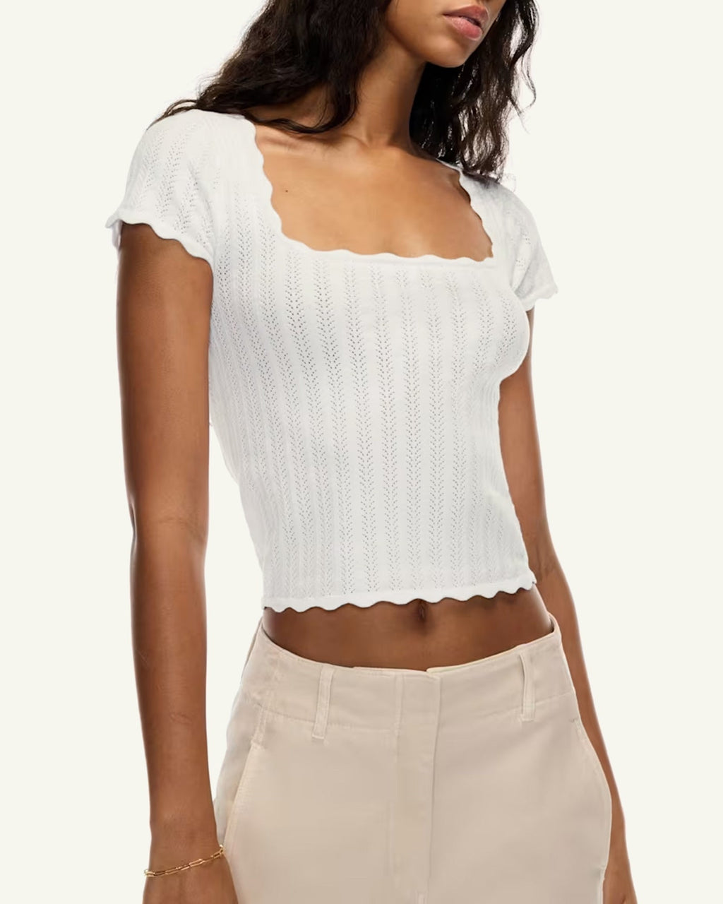 Camiseta con textura y escote cuadrado