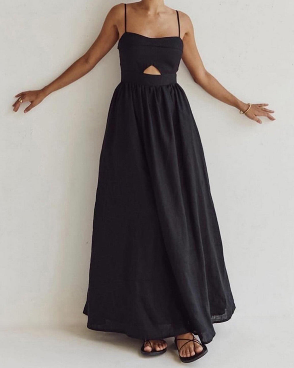 Maxi Vestido Negro con Escote