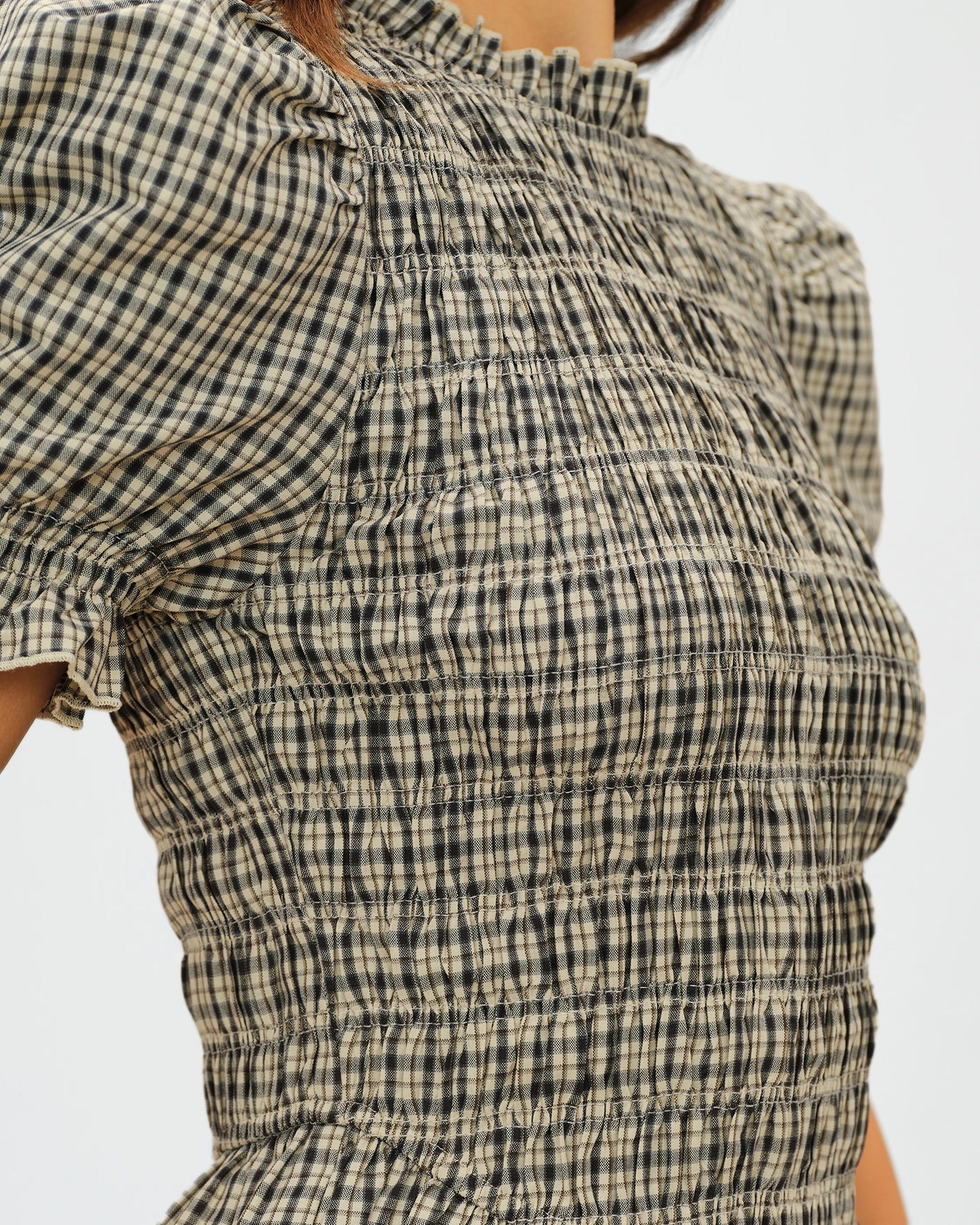 Camisa de cuadros con mangas voluminosas