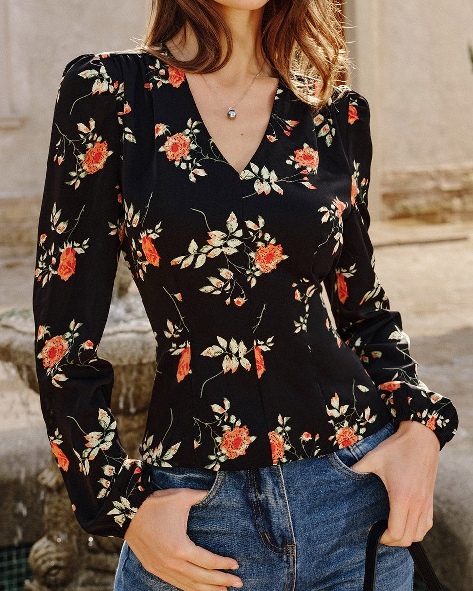 Rosalie – Camisa negra con estampado floral y escote en V