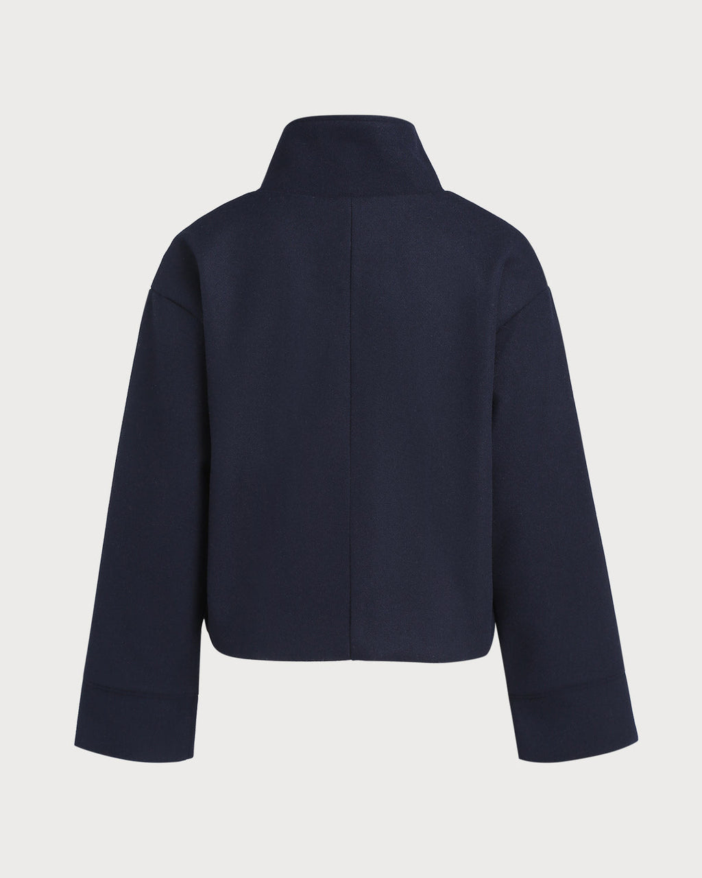Chaqueta azul de corte suelto con un solo botón