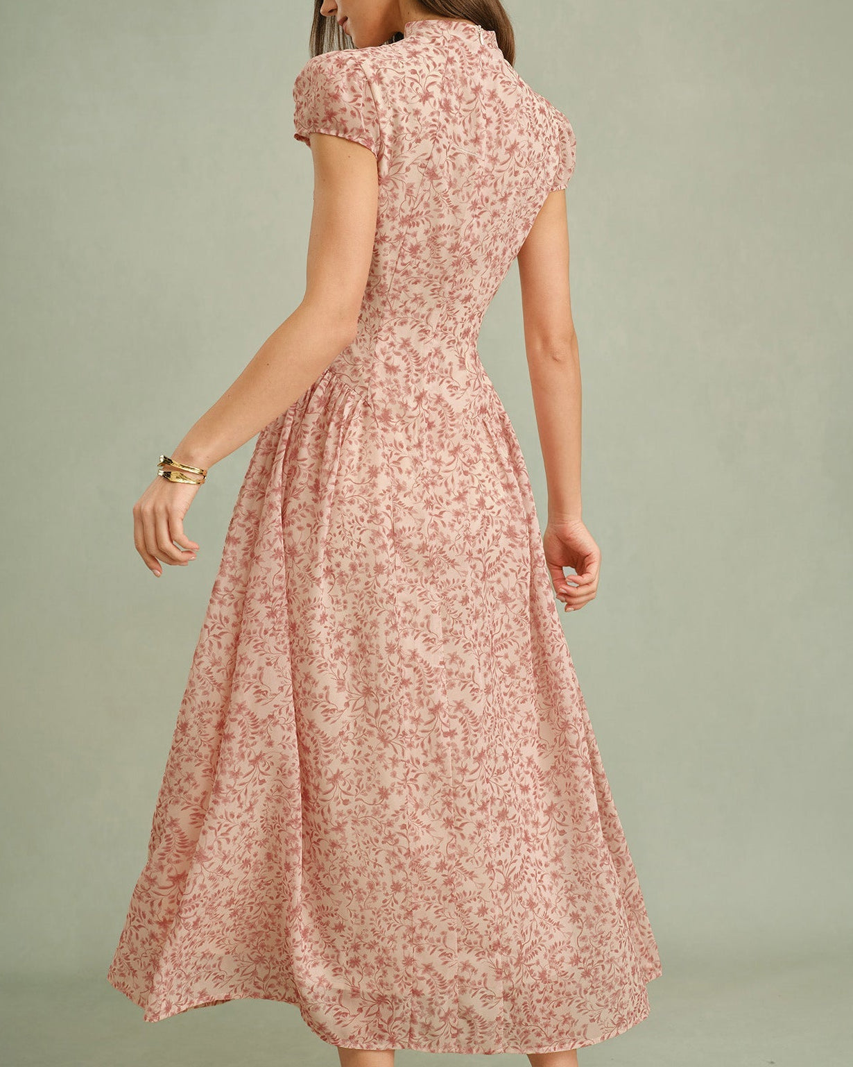 Rosita – Vestido midi floral romántico