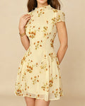 Evelina – Elegante vestido corto con estampado floral