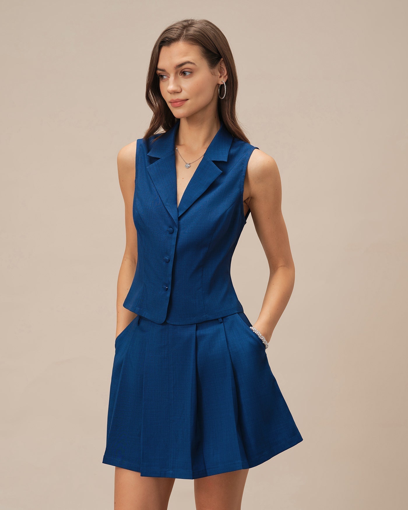 Mini falda azul en corte A con bolsillos