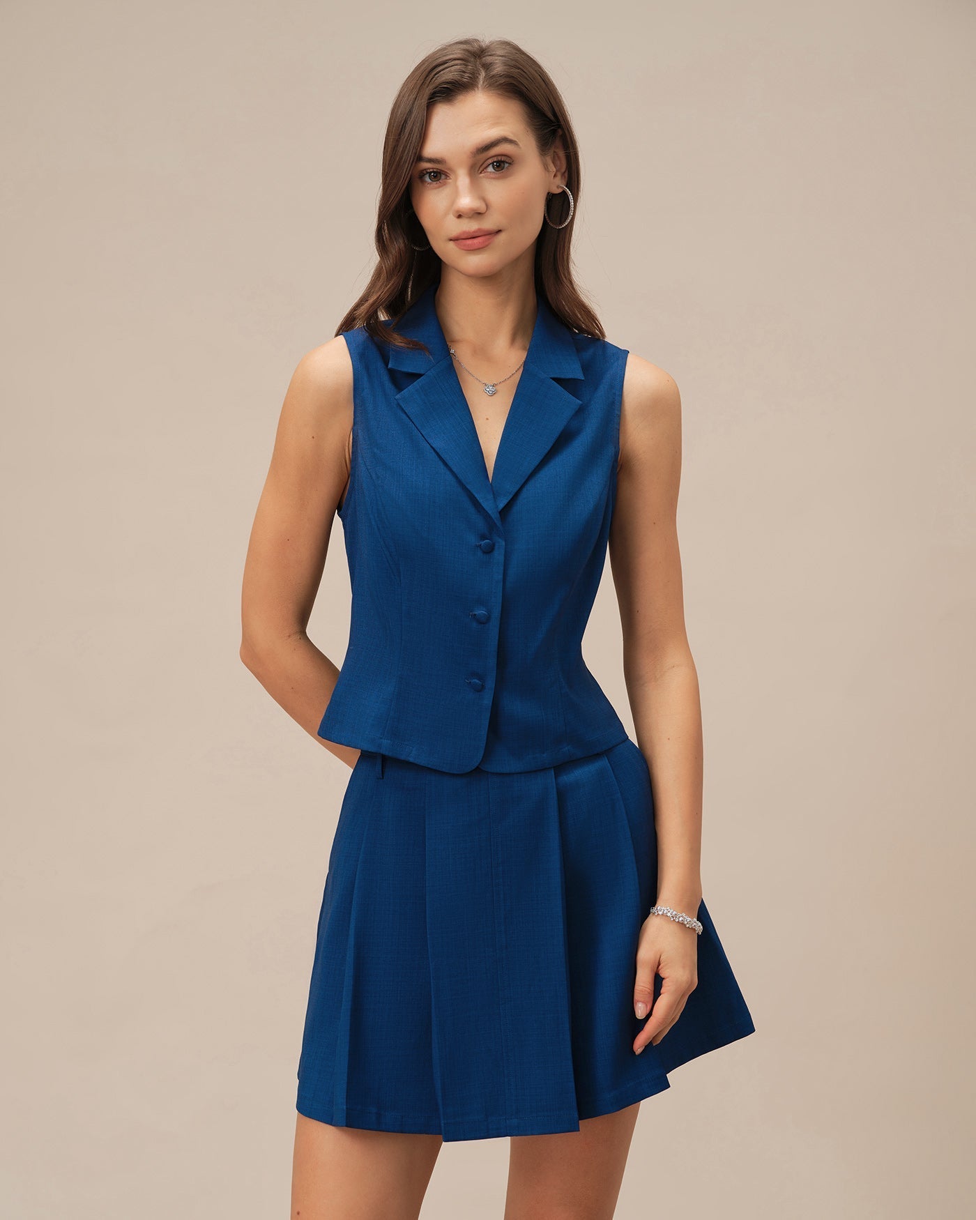 Mini falda azul en corte A con bolsillos