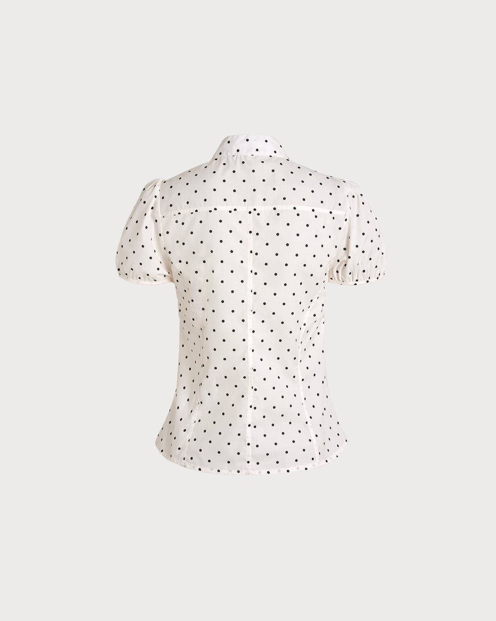 Camisa de cuello mandarín con diseño de lunares