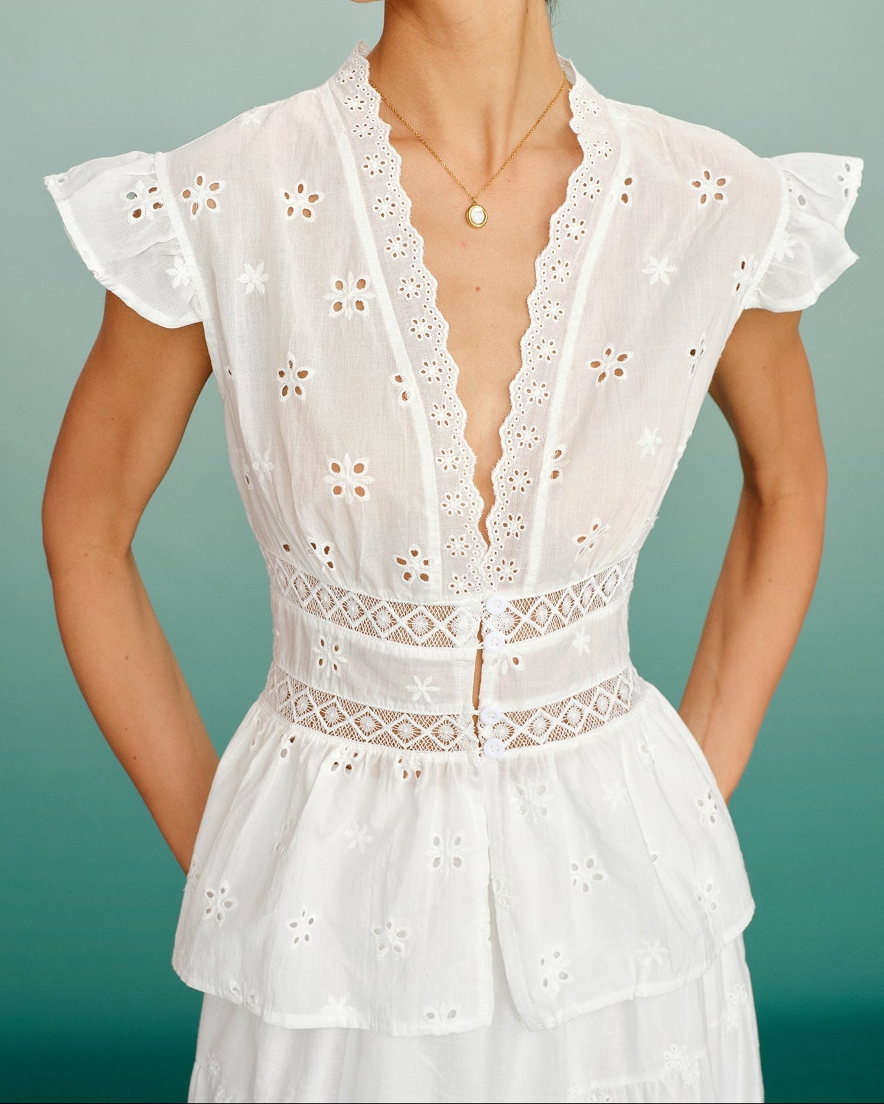Blusa con escote en V