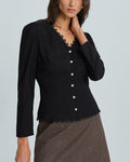 Celeste – Blusa de encaje con escote en forma de V